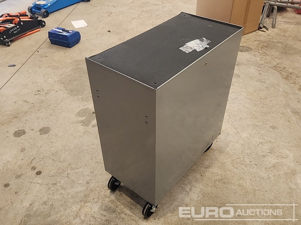 Unused 5 Drawer Tool Box & Tools - Oprema za radionice: slika Unused 5 Drawer Tool Box & Tools - Oprema za radionice Unused 5 Drawer Tool Box & Tools - Oprema za radionice: slika Unused 5 Drawer Tool Box & Tools - Oprema za radionice