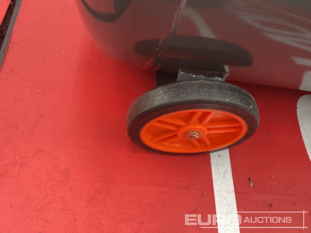 Unused Daewoo DAAC100CV 100 Litre 230 Volt Compressor - Zračni kompresor: slika Unused Daewoo DAAC100CV 100 Litre 230 Volt Compressor - Zračni kompresor Unused Daewoo DAAC100CV 100 Litre 230 Volt Compressor - Zračni kompresor: slika Unused Daewoo DAAC100CV 100 Litre 230 Volt Compressor - Zračni kompresor