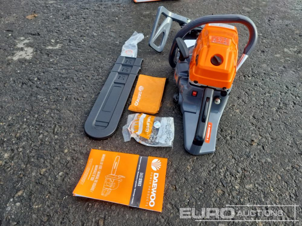 Unused Daewoo DACS5218 52cc 18" Petrol Chainsaw - Oprema za radionice: slika Unused Daewoo DACS5218 52cc 18" Petrol Chainsaw - Oprema za radionice Unused Daewoo DACS5218 52cc 18" Petrol Chainsaw - Oprema za radionice: slika Unused Daewoo DACS5218 52cc 18" Petrol Chainsaw - Oprema za radionice