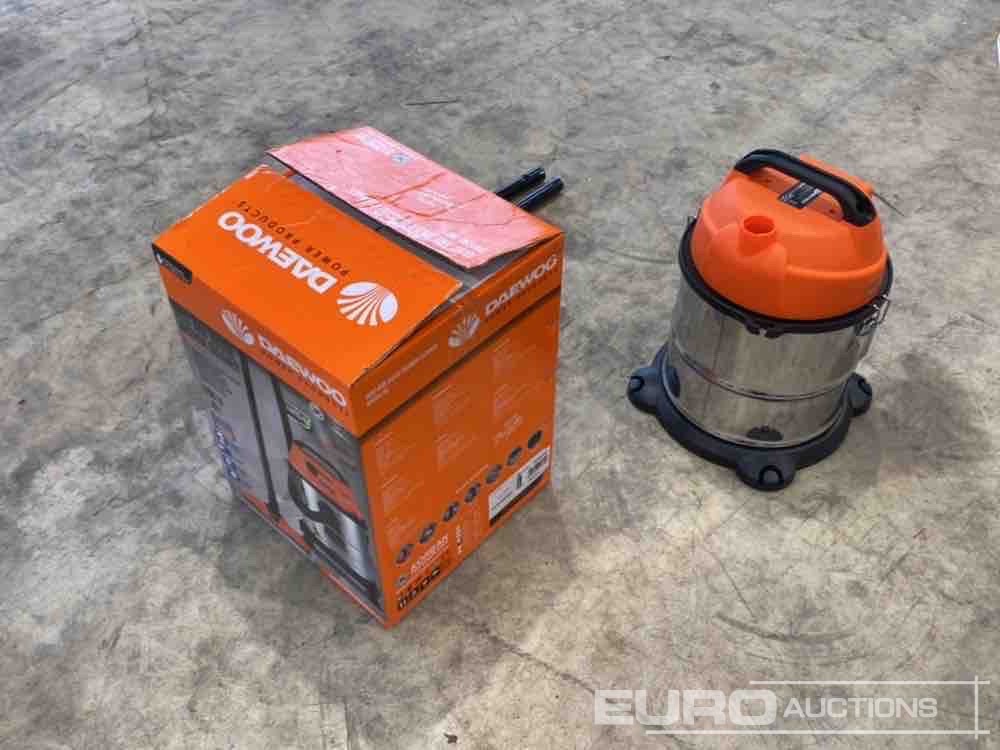 Unused Daewoo DAVC90-20L 230 Volt Wet & Dry Vacuum Cleaner - Oprema za radionice: slika Unused Daewoo DAVC90-20L 230 Volt Wet & Dry Vacuum Cleaner - Oprema za radionice Unused Daewoo DAVC90-20L 230 Volt Wet & Dry Vacuum Cleaner - Oprema za radionice: slika Unused Daewoo DAVC90-20L 230 Volt Wet & Dry Vacuum Cleaner - Oprema za radionice
