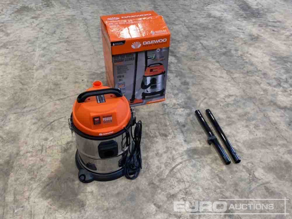 Unused Daewoo DAVC90-20L 230 Volt Wet & Dry Vacuum Cleaner - Oprema za radionice: slika Unused Daewoo DAVC90-20L 230 Volt Wet & Dry Vacuum Cleaner - Oprema za radionice Unused Daewoo DAVC90-20L 230 Volt Wet & Dry Vacuum Cleaner - Oprema za radionice: slika Unused Daewoo DAVC90-20L 230 Volt Wet & Dry Vacuum Cleaner - Oprema za radionice