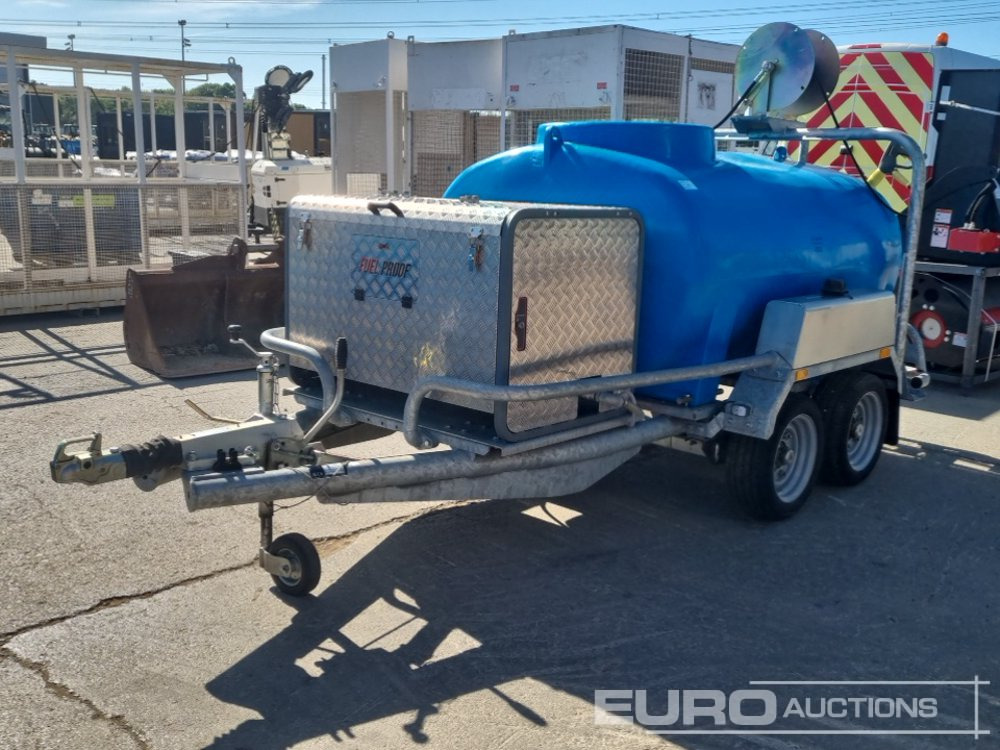 Unused Fuel Proof 2000 Litre Twin Axle Plastic Water Bowser, Karcher Petrol Hot Wash Pressure Washer, Honda Engine - Visokotlačni perač: slika Unused Fuel Proof 2000 Litre Twin Axle Plastic Water Bowser, Karcher Petrol Hot Wash Pressure Washer, Honda Engine - Visokotlačni perač Unused Fuel Proof 2000 Litre Twin Axle Plastic Water Bowser, Karcher Petrol Hot Wash Pressure Washer, Honda Engine - Visokotlačni perač: slika Unused Fuel Proof 2000 Litre Twin Axle Plastic Water Bowser, Karcher Petrol Hot Wash Pressure Washer, Honda Engine - Visokotlačni perač