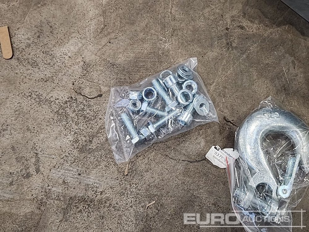 Oprema za radionice Unused Hi-Torque HT12000 12 Volt Winch, 3/8" x 85' Rope: slika Oprema za radionice Unused Hi-Torque HT12000 12 Volt Winch, 3/8" x 85' Rope Oprema za radionice Unused Hi-Torque HT12000 12 Volt Winch, 3/8" x 85' Rope: slika Oprema za radionice Unused Hi-Torque HT12000 12 Volt Winch, 3/8" x 85' Rope