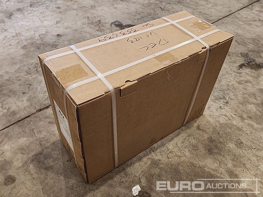 Oprema za radionice Unused Hi-Torque HT12000 12 Volt Winch, 3/8" x 85' Rope: slika Oprema za radionice Unused Hi-Torque HT12000 12 Volt Winch, 3/8" x 85' Rope Oprema za radionice Unused Hi-Torque HT12000 12 Volt Winch, 3/8" x 85' Rope: slika Oprema za radionice Unused Hi-Torque HT12000 12 Volt Winch, 3/8" x 85' Rope