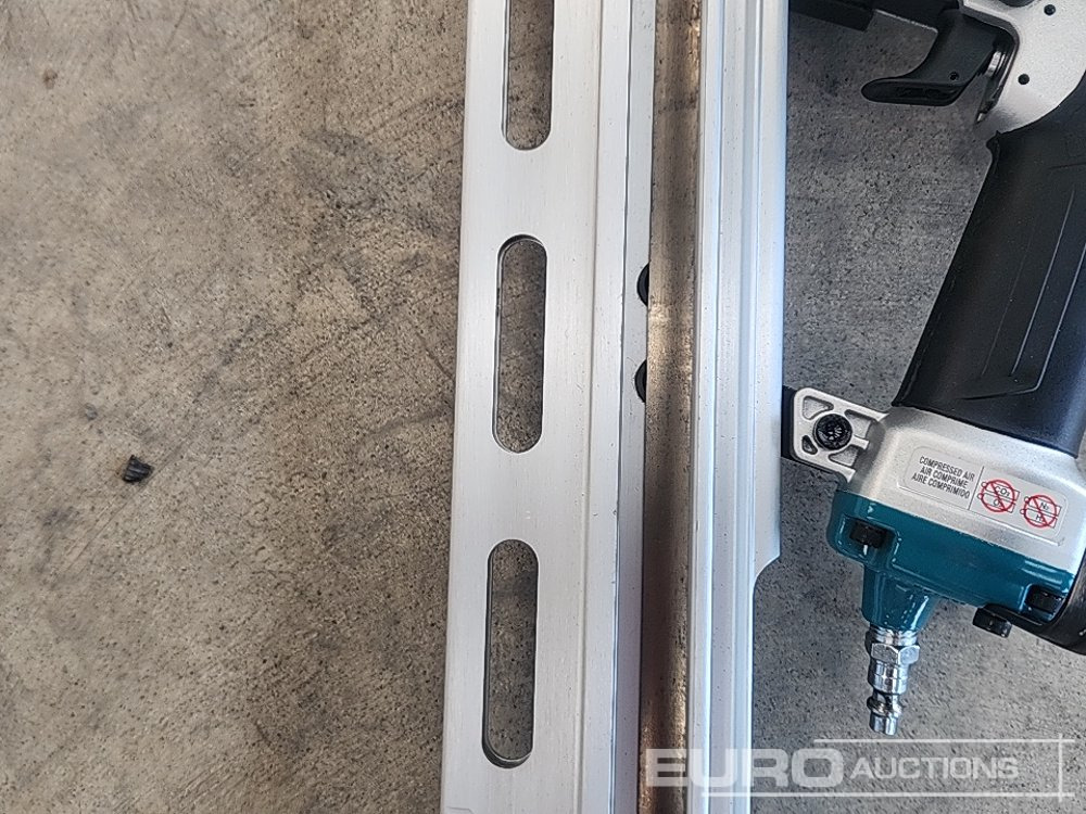 Građevinska oprema Unused Makita AN924 Pneumatic Nailer (Body Only): slika Građevinska oprema Unused Makita AN924 Pneumatic Nailer (Body Only) Građevinska oprema Unused Makita AN924 Pneumatic Nailer (Body Only): slika Građevinska oprema Unused Makita AN924 Pneumatic Nailer (Body Only)