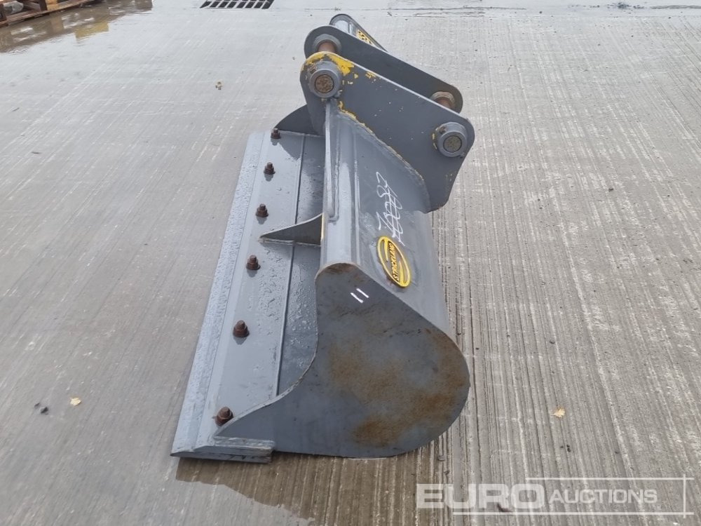 Unused Strickland 60" Ditching Bucket 45mm Pin to suit 4-6 Ton Excavator - Korpa: slika Unused Strickland 60" Ditching Bucket 45mm Pin to suit 4-6 Ton Excavator - Korpa Unused Strickland 60" Ditching Bucket 45mm Pin to suit 4-6 Ton Excavator - Korpa: slika Unused Strickland 60" Ditching Bucket 45mm Pin to suit 4-6 Ton Excavator - Korpa