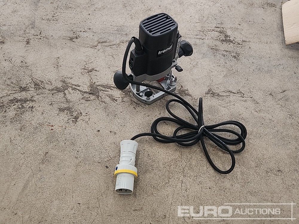 Unused Trend 110 Volt Variable Speed Router - Građevinska oprema: slika Unused Trend 110 Volt Variable Speed Router - Građevinska oprema Unused Trend 110 Volt Variable Speed Router - Građevinska oprema: slika Unused Trend 110 Volt Variable Speed Router - Građevinska oprema