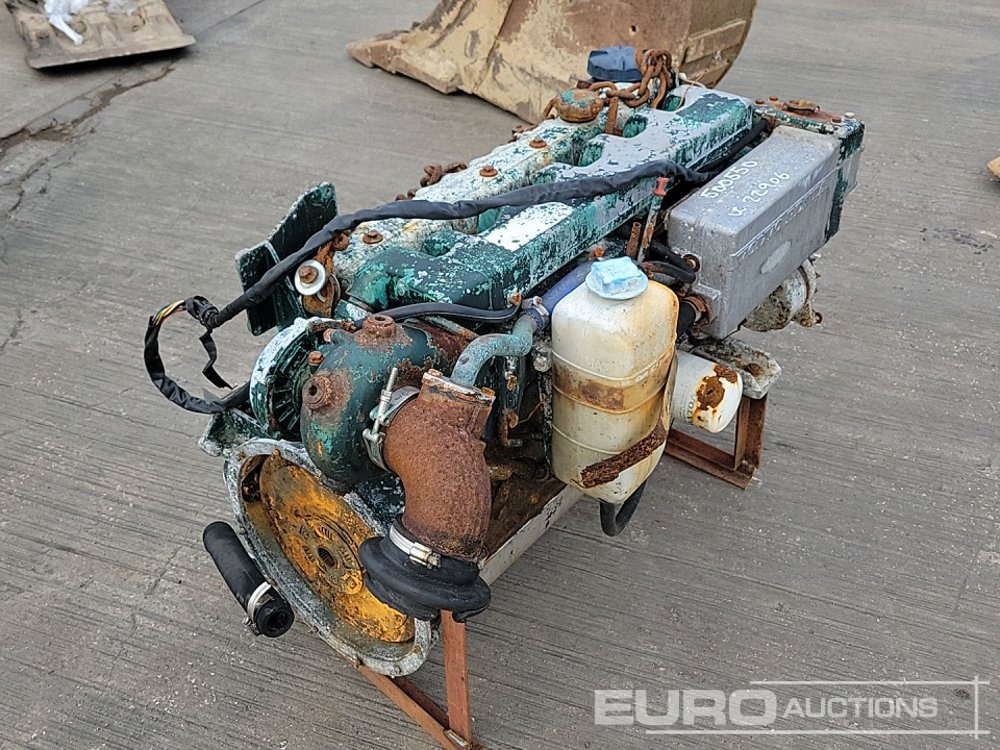 Volvo 6 Cylinder Engine - Motor: slika  Volvo 6 Cylinder Engine - Motor Volvo 6 Cylinder Engine - Motor: slika  Volvo 6 Cylinder Engine - Motor