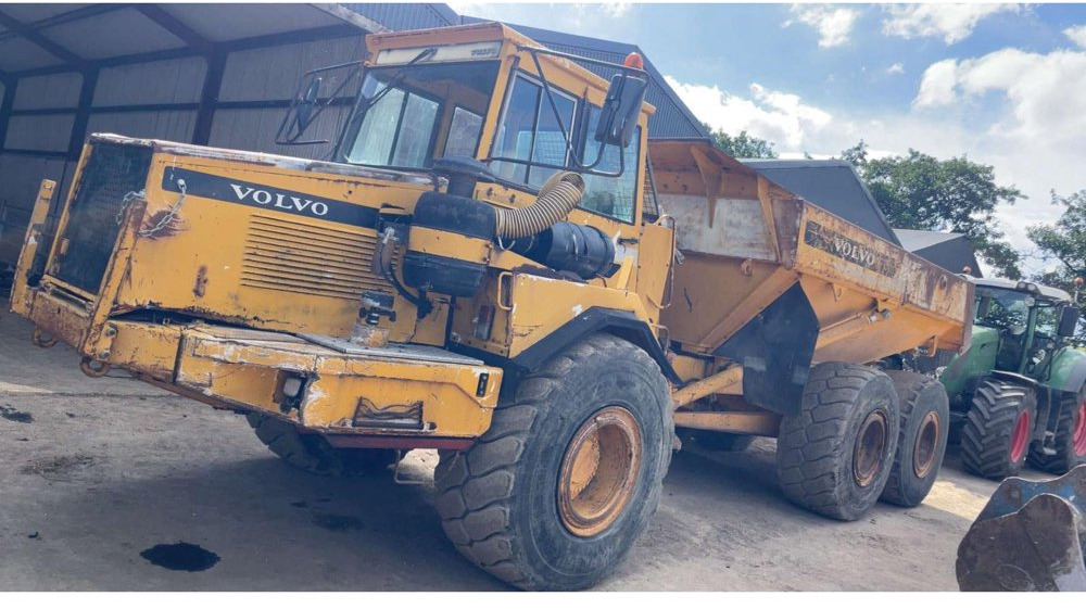 Volvo A25C - Zglobni istovarivač: slika Volvo A25C - Zglobni istovarivač Volvo A25C - Zglobni istovarivač: slika Volvo A25C - Zglobni istovarivač