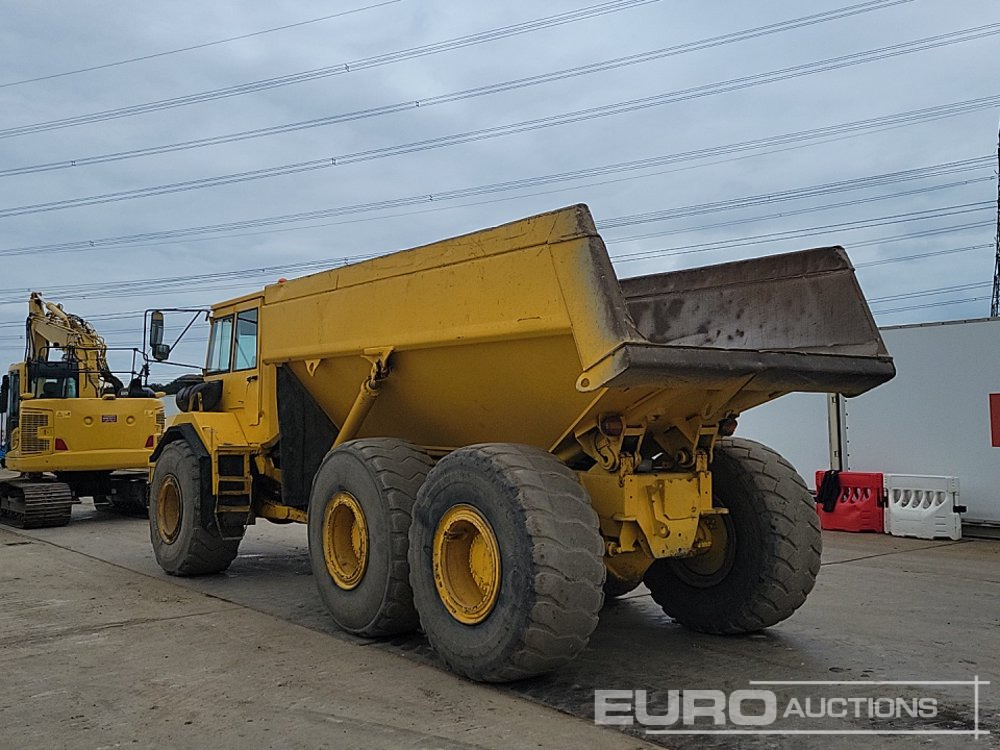 Volvo A25C - Zglobni istovarivač: slika Volvo A25C - Zglobni istovarivač Volvo A25C - Zglobni istovarivač: slika Volvo A25C - Zglobni istovarivač