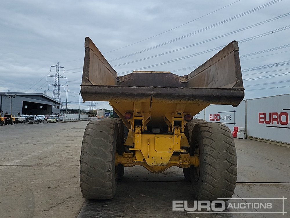 Volvo A25C - Zglobni istovarivač: slika Volvo A25C - Zglobni istovarivač Volvo A25C - Zglobni istovarivač: slika Volvo A25C - Zglobni istovarivač