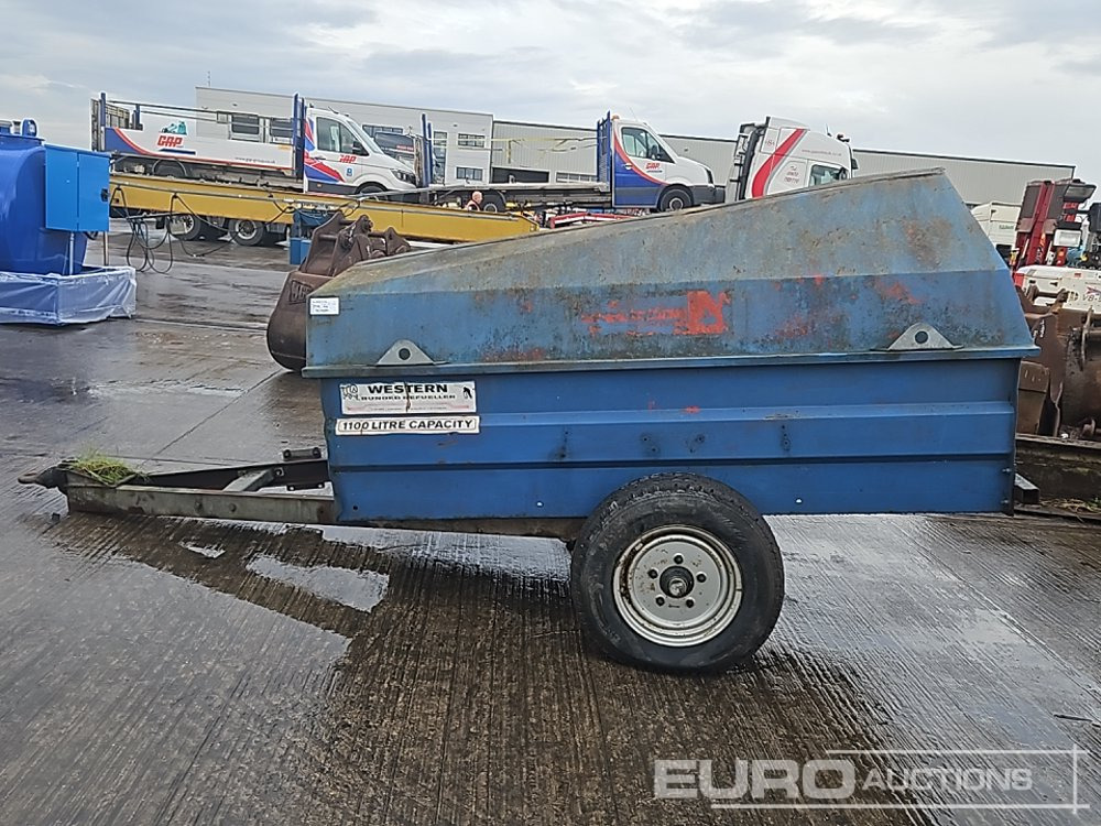 Western Single Axle 1100 Litre Bunded Fuel Bowser - Cisterna za skladištenje: slika Western Single Axle 1100 Litre Bunded Fuel Bowser - Cisterna za skladištenje Western Single Axle 1100 Litre Bunded Fuel Bowser - Cisterna za skladištenje: slika Western Single Axle 1100 Litre Bunded Fuel Bowser - Cisterna za skladištenje