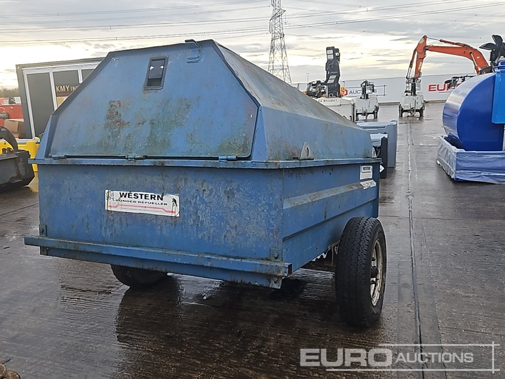 Western Single Axle 1100 Litre Bunded Fuel Bowser - Cisterna za skladištenje: slika Western Single Axle 1100 Litre Bunded Fuel Bowser - Cisterna za skladištenje Western Single Axle 1100 Litre Bunded Fuel Bowser - Cisterna za skladištenje: slika Western Single Axle 1100 Litre Bunded Fuel Bowser - Cisterna za skladištenje