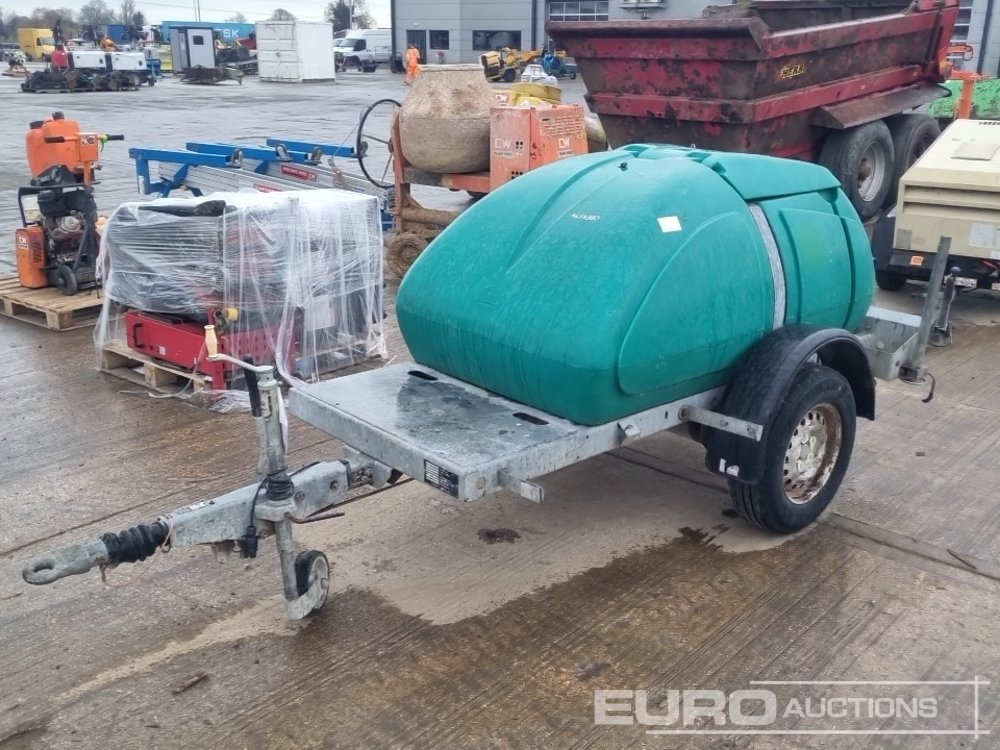 Western Single Axle Plastic Water Bowser - Cisterna za skladištenje: slika Western Single Axle Plastic Water Bowser - Cisterna za skladištenje Western Single Axle Plastic Water Bowser - Cisterna za skladištenje: slika Western Single Axle Plastic Water Bowser - Cisterna za skladištenje