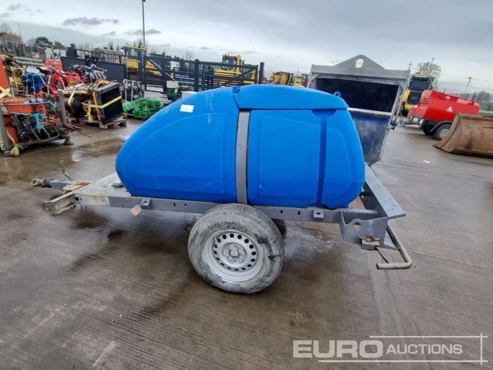 Western Single Axle Plastic Water Bowser - Cisterna za skladištenje: slika Western Single Axle Plastic Water Bowser - Cisterna za skladištenje Western Single Axle Plastic Water Bowser - Cisterna za skladištenje: slika Western Single Axle Plastic Water Bowser - Cisterna za skladištenje