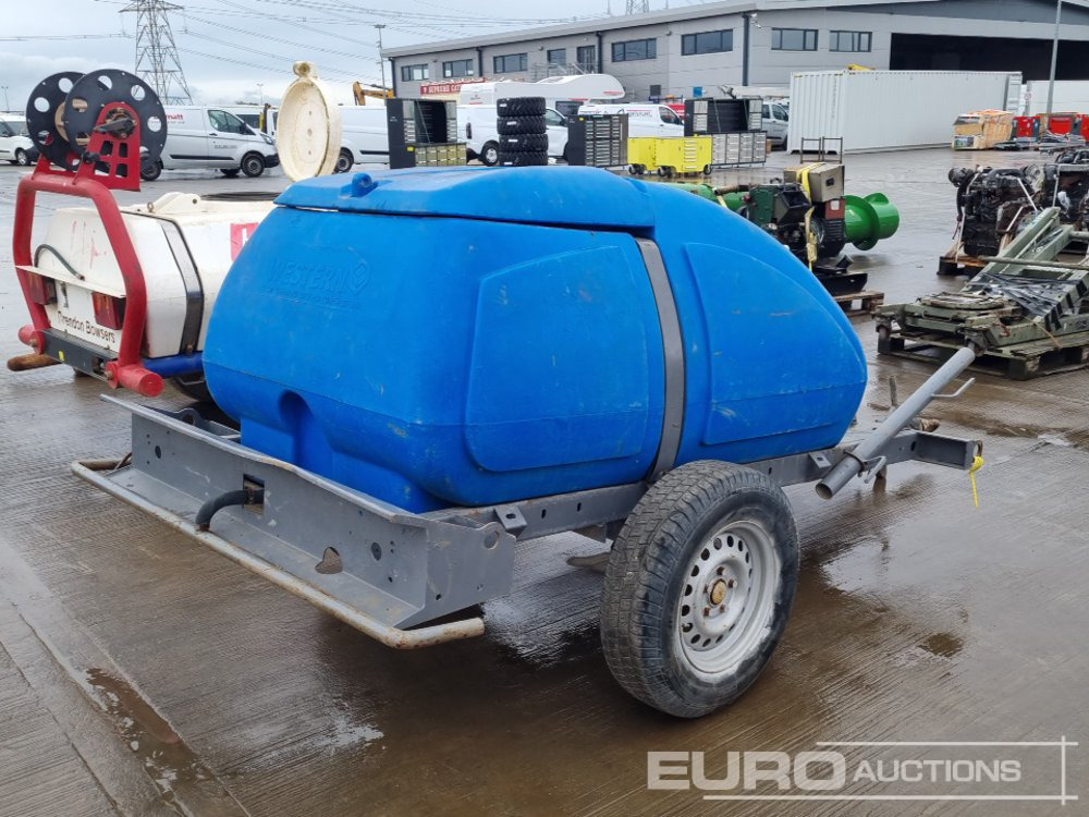 Western Single Axle Plastic Water Bowser - Cisterna za skladištenje: slika Western Single Axle Plastic Water Bowser - Cisterna za skladištenje Western Single Axle Plastic Water Bowser - Cisterna za skladištenje: slika Western Single Axle Plastic Water Bowser - Cisterna za skladištenje