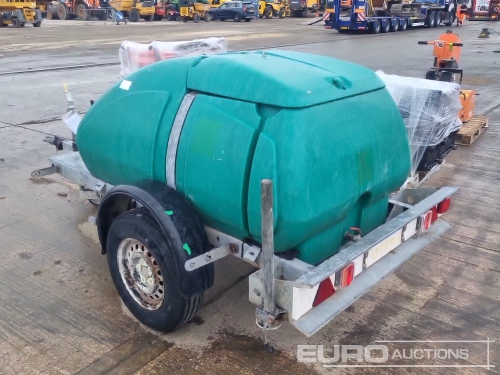 Western Single Axle Plastic Water Bowser - Cisterna za skladištenje: slika Western Single Axle Plastic Water Bowser - Cisterna za skladištenje Western Single Axle Plastic Water Bowser - Cisterna za skladištenje: slika Western Single Axle Plastic Water Bowser - Cisterna za skladištenje