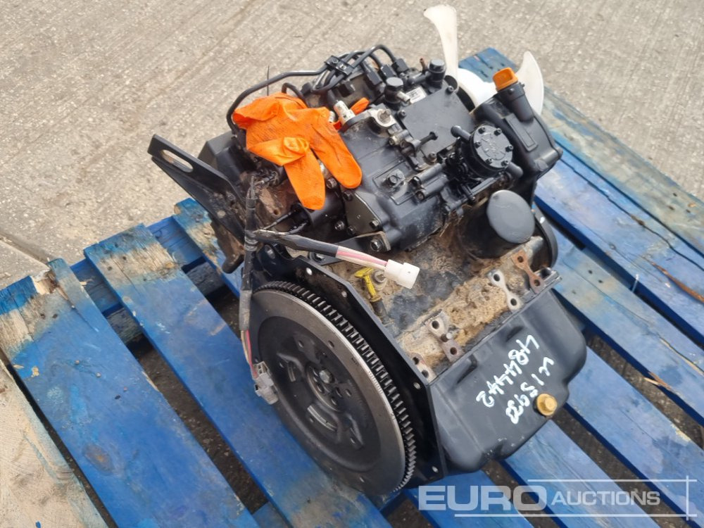 Yanmar 3 Cylinder Engine - Motor: slika Yanmar 3 Cylinder Engine - Motor Yanmar 3 Cylinder Engine - Motor: slika Yanmar 3 Cylinder Engine - Motor