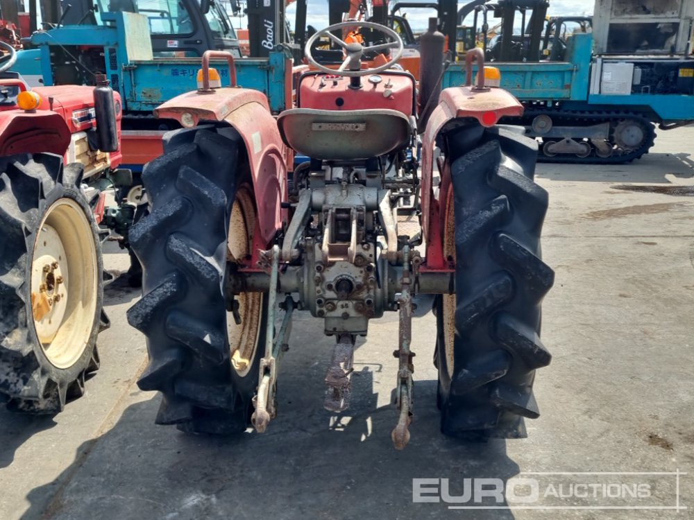 Yanmar YM2000 - Mali traktor: slika Yanmar YM2000 - Mali traktor Yanmar YM2000 - Mali traktor: slika Yanmar YM2000 - Mali traktor