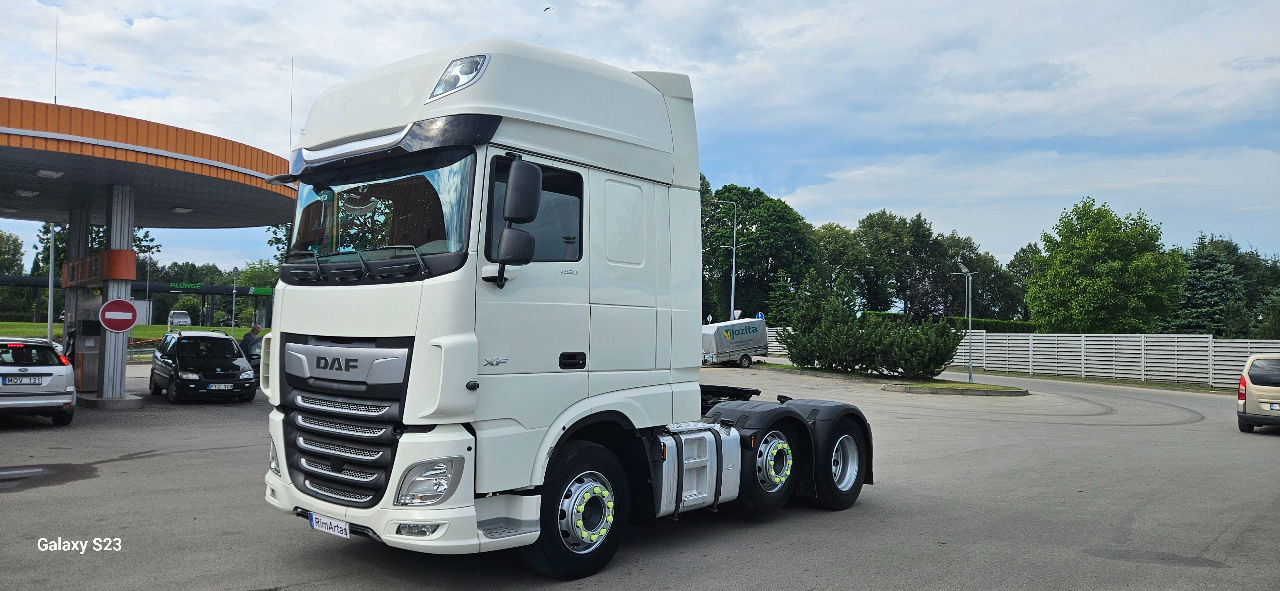 DAF XF 105.460 - Tegljač: slika DAF XF 105.460 - Tegljač DAF XF 105.460 - Tegljač: slika DAF XF 105.460 - Tegljač