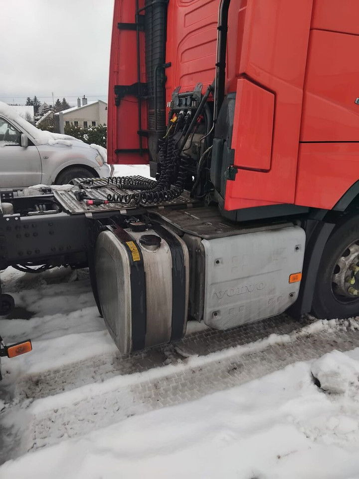 Volvo FH 460 LNG - Tegljač: slika Volvo FH 460 LNG - Tegljač Volvo FH 460 LNG - Tegljač: slika Volvo FH 460 LNG - Tegljač