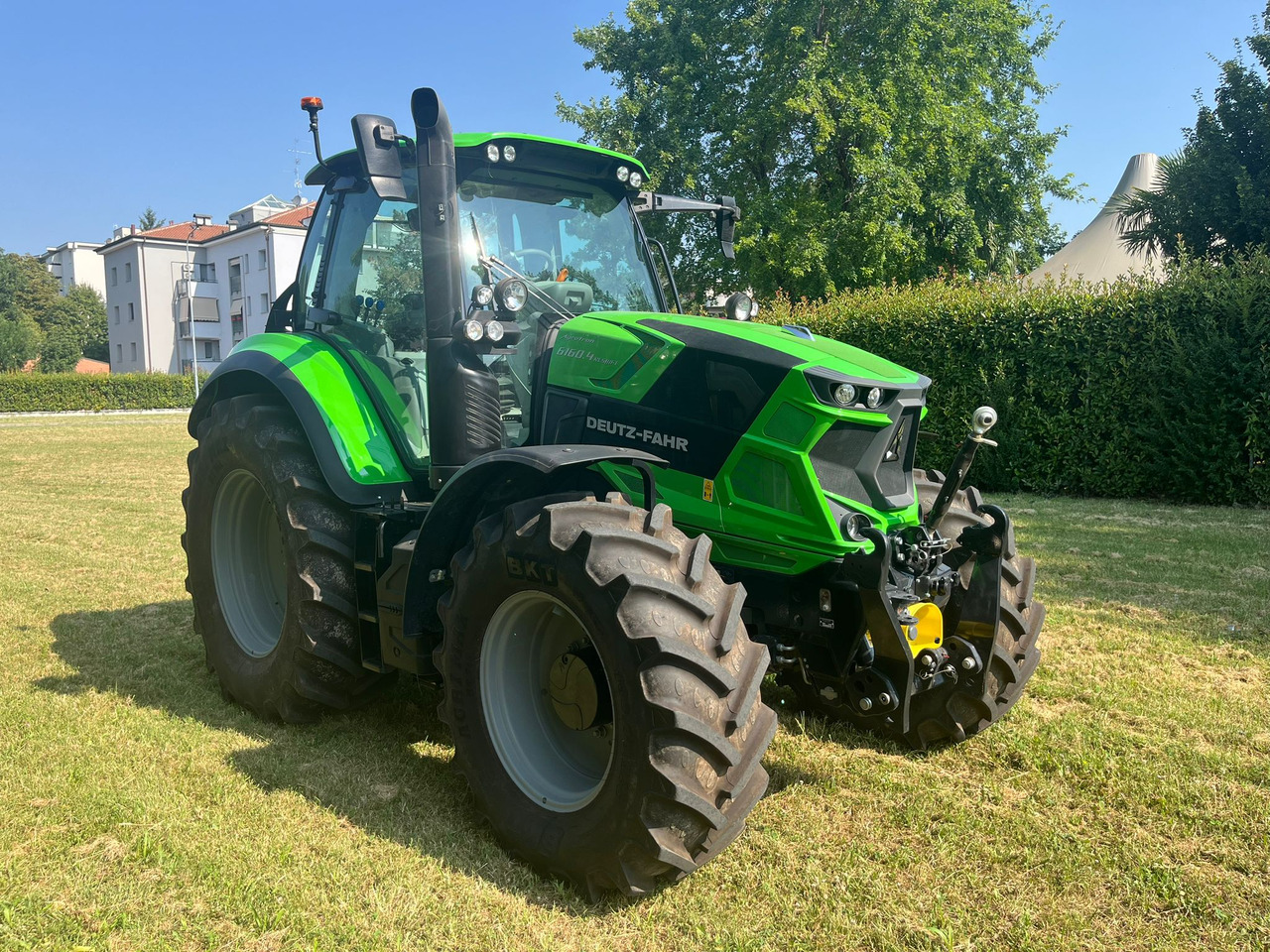 Deutz-Fahr Agrotron 6160.4 Rc-Shift - Traktor: slika Deutz-Fahr Agrotron 6160.4 Rc-Shift - Traktor Deutz-Fahr Agrotron 6160.4 Rc-Shift - Traktor: slika Deutz-Fahr Agrotron 6160.4 Rc-Shift - Traktor