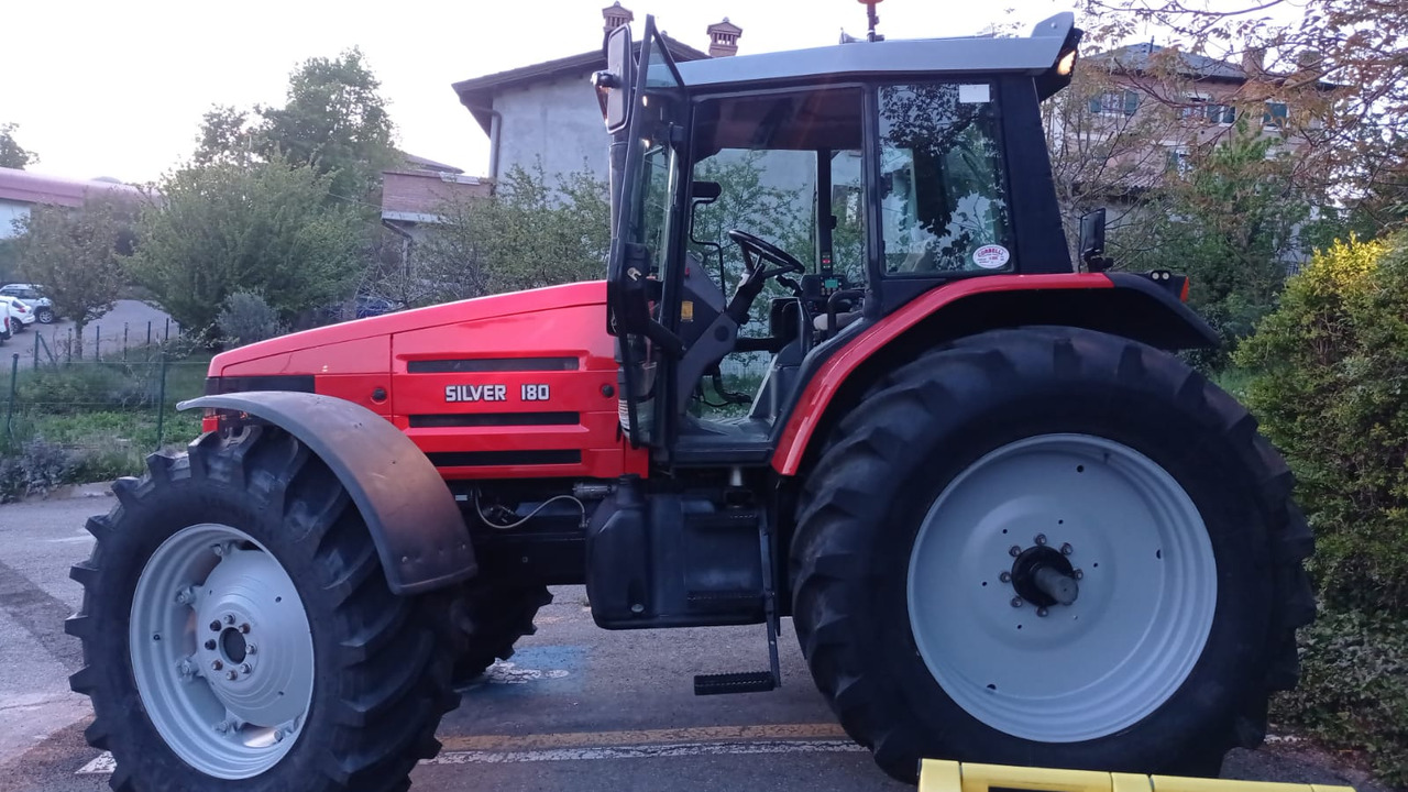 Trattore usato Same SILVER 180 - Traktor: slika  Trattore usato Same SILVER 180 - Traktor Trattore usato Same SILVER 180 - Traktor: slika  Trattore usato Same SILVER 180 - Traktor