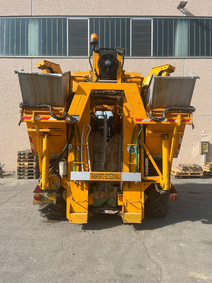 Vendemmiatrice usata Grégoire G60I - Stroj za berbu grožđa: slika Vendemmiatrice usata Grégoire G60I - Stroj za berbu grožđa Vendemmiatrice usata Grégoire G60I - Stroj za berbu grožđa: slika Vendemmiatrice usata Grégoire G60I - Stroj za berbu grožđa