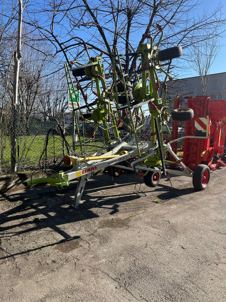 Voltafieno Claas Volto 900T - Prevrtač sijena/ Grabulje: slika Voltafieno Claas Volto 900T - Prevrtač sijena/ Grabulje Voltafieno Claas Volto 900T - Prevrtač sijena/ Grabulje: slika Voltafieno Claas Volto 900T - Prevrtač sijena/ Grabulje