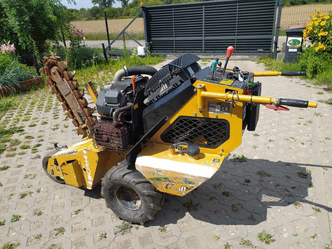 Vermeer RTX150 - Trenčer: slika Vermeer RTX150 - Trenčer Vermeer RTX150 - Trenčer: slika Vermeer RTX150 - Trenčer