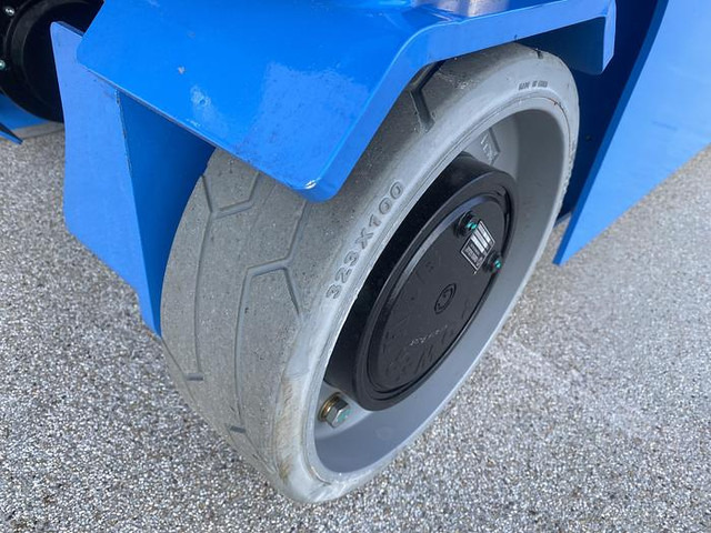 Platforma za podizanje stupa u okomitom položaju Dingli AMWP 9.5-1200: slika Platforma za podizanje stupa u okomitom položaju Dingli AMWP 9.5-1200 Platforma za podizanje stupa u okomitom položaju Dingli AMWP 9.5-1200: slika Platforma za podizanje stupa u okomitom položaju Dingli AMWP 9.5-1200