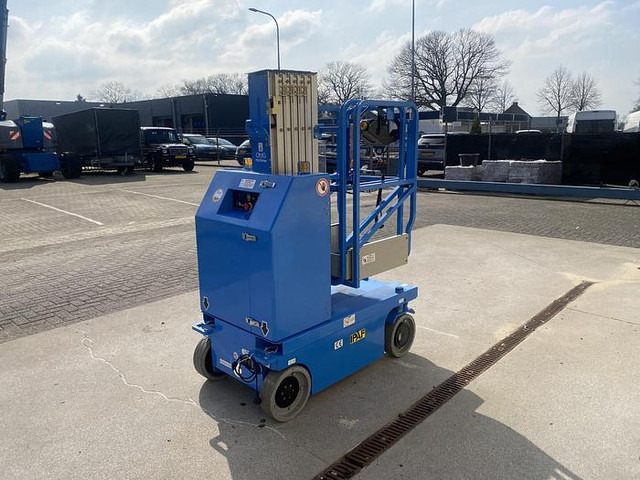 Platforma za podizanje stupa u okomitom položaju Dingli AMWP 9.5-1200: slika Platforma za podizanje stupa u okomitom položaju Dingli AMWP 9.5-1200 Platforma za podizanje stupa u okomitom položaju Dingli AMWP 9.5-1200: slika Platforma za podizanje stupa u okomitom položaju Dingli AMWP 9.5-1200