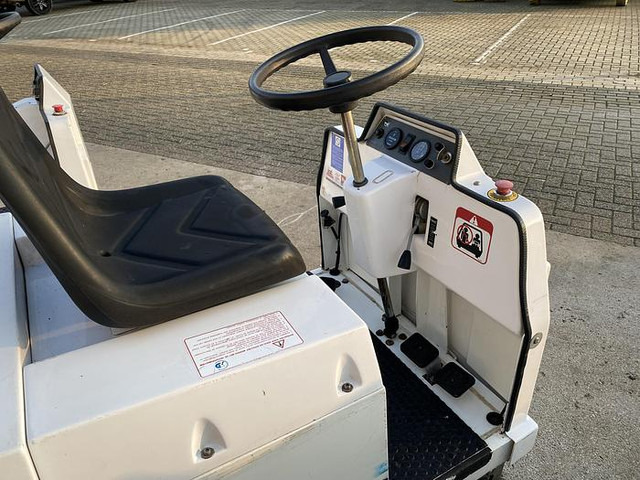 Pometač podova Dulevo 75 EH, Veegmachine: slika Pometač podova Dulevo 75 EH, Veegmachine