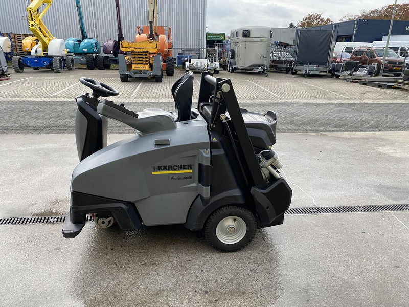 Kärcher KM 105/110 R Bp, Veegmachine, hoogkieper - Cestovna čistilica: slika Kärcher KM 105/110 R Bp, Veegmachine, hoogkieper - Cestovna čistilica Kärcher KM 105/110 R Bp, Veegmachine, hoogkieper - Cestovna čistilica: slika Kärcher KM 105/110 R Bp, Veegmachine, hoogkieper - Cestovna čistilica