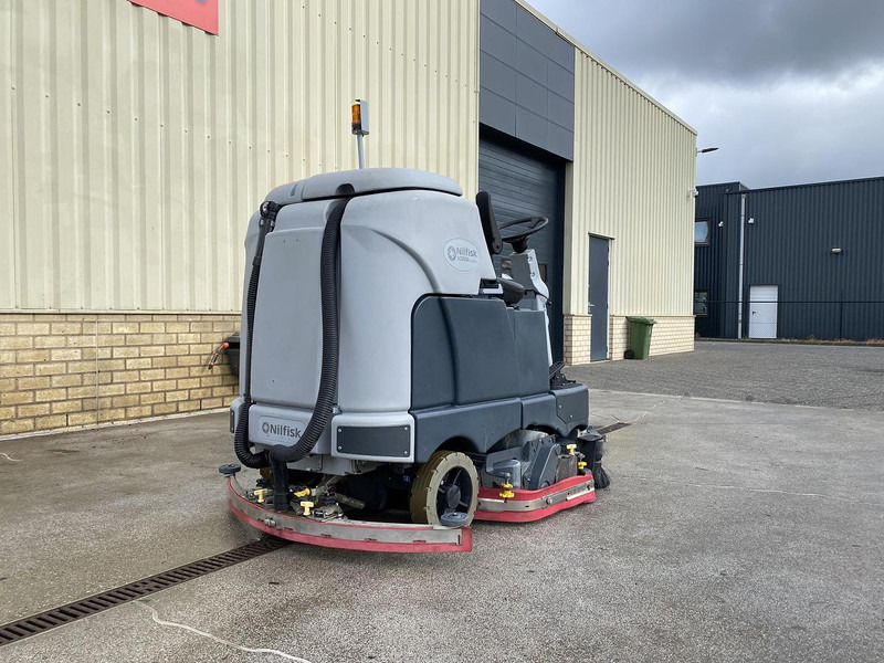 Nilfisk SC6500 1300C, Veeg- Schrobmachine - Perač podova: slika Nilfisk SC6500 1300C, Veeg- Schrobmachine - Perač podova Nilfisk SC6500 1300C, Veeg- Schrobmachine - Perač podova: slika Nilfisk SC6500 1300C, Veeg- Schrobmachine - Perač podova