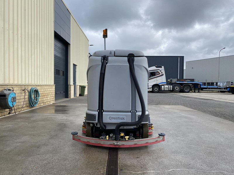 Nilfisk SC6500 1300C, Veeg- Schrobmachine - Perač podova: slika Nilfisk SC6500 1300C, Veeg- Schrobmachine - Perač podova Nilfisk SC6500 1300C, Veeg- Schrobmachine - Perač podova: slika Nilfisk SC6500 1300C, Veeg- Schrobmachine - Perač podova