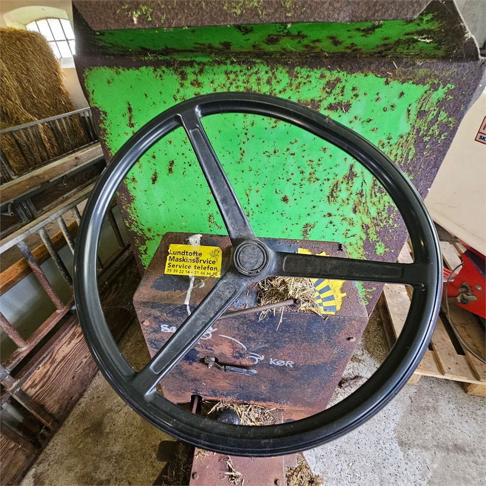 ABC 3,5m - Oprema za stoku: slika ABC 3,5m - Oprema za stoku ABC 3,5m - Oprema za stoku: slika ABC 3,5m - Oprema za stoku