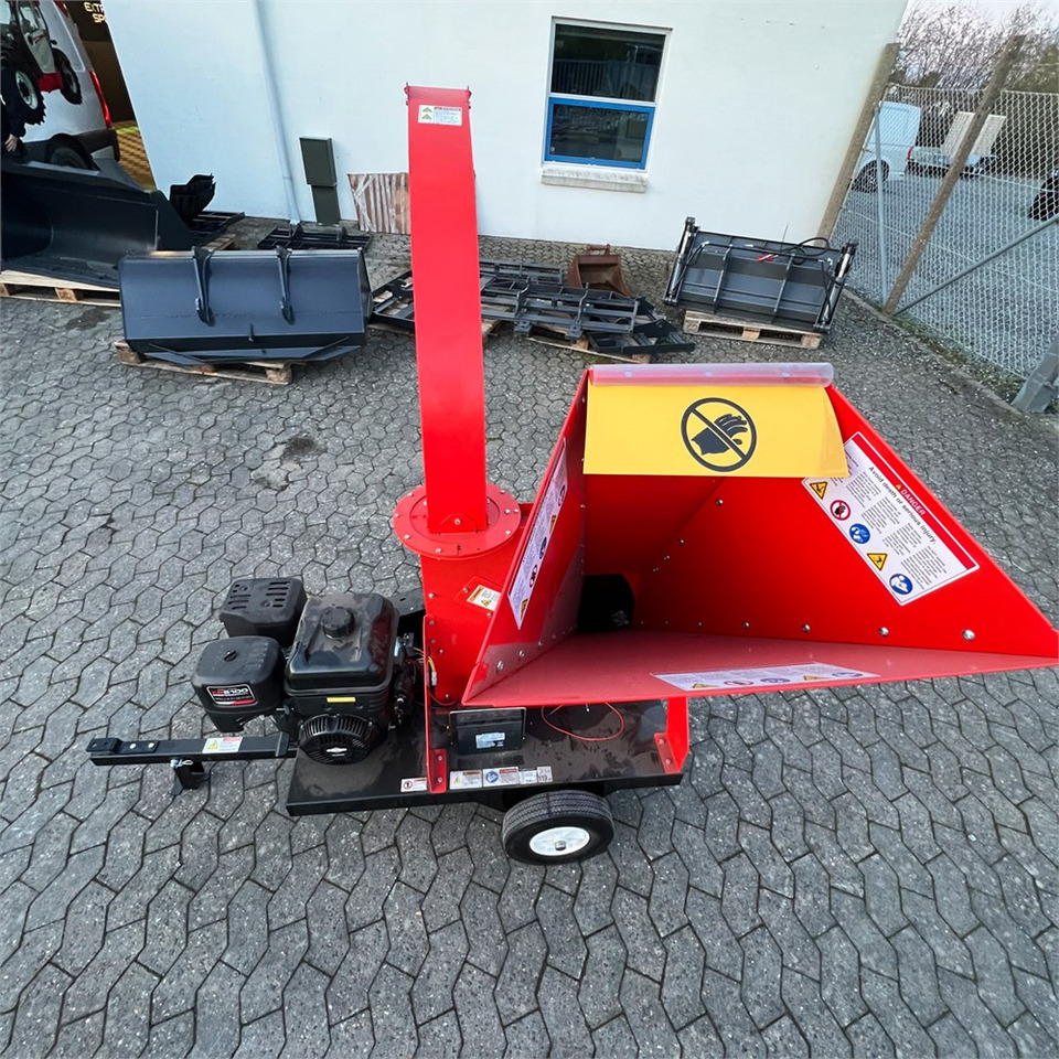 ABC DR C600 Flishugger - Drobilica za drvo: slika ABC DR C600 Flishugger - Drobilica za drvo ABC DR C600 Flishugger - Drobilica za drvo: slika ABC DR C600 Flishugger - Drobilica za drvo