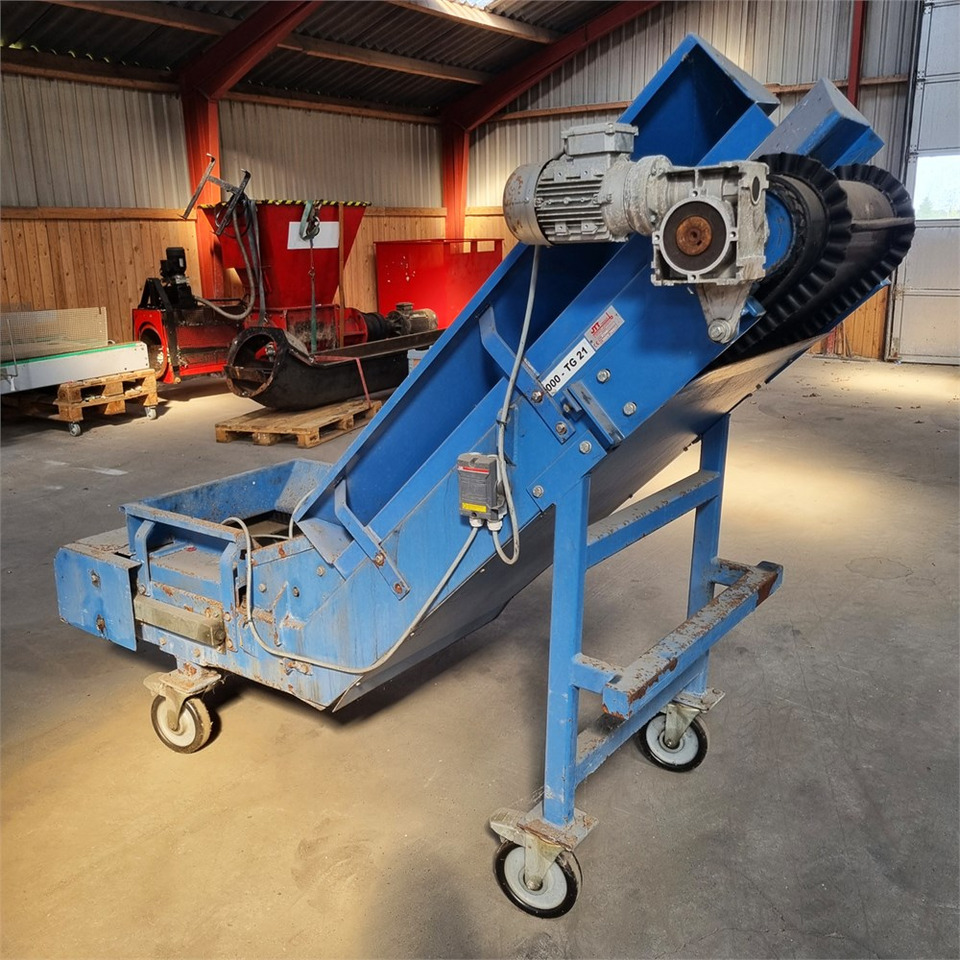 ABC JTT C200 - Transporter: slika ABC JTT C200 - Transporter ABC JTT C200 - Transporter: slika ABC JTT C200 - Transporter