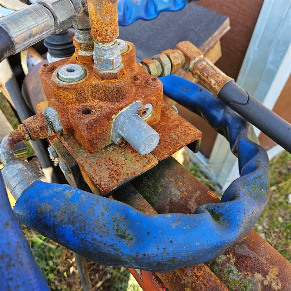 Cjepač drva ABC LS40 - 110: slika Cjepač drva ABC LS40 - 110 Cjepač drva ABC LS40 - 110: slika Cjepač drva ABC LS40 - 110