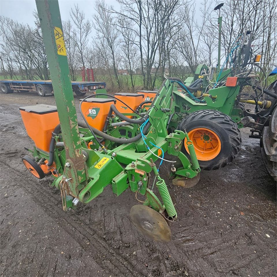 Amazone ED 602-K - Oprema za sijanje: slika Amazone ED 602-K - Oprema za sijanje Amazone ED 602-K - Oprema za sijanje: slika Amazone ED 602-K - Oprema za sijanje