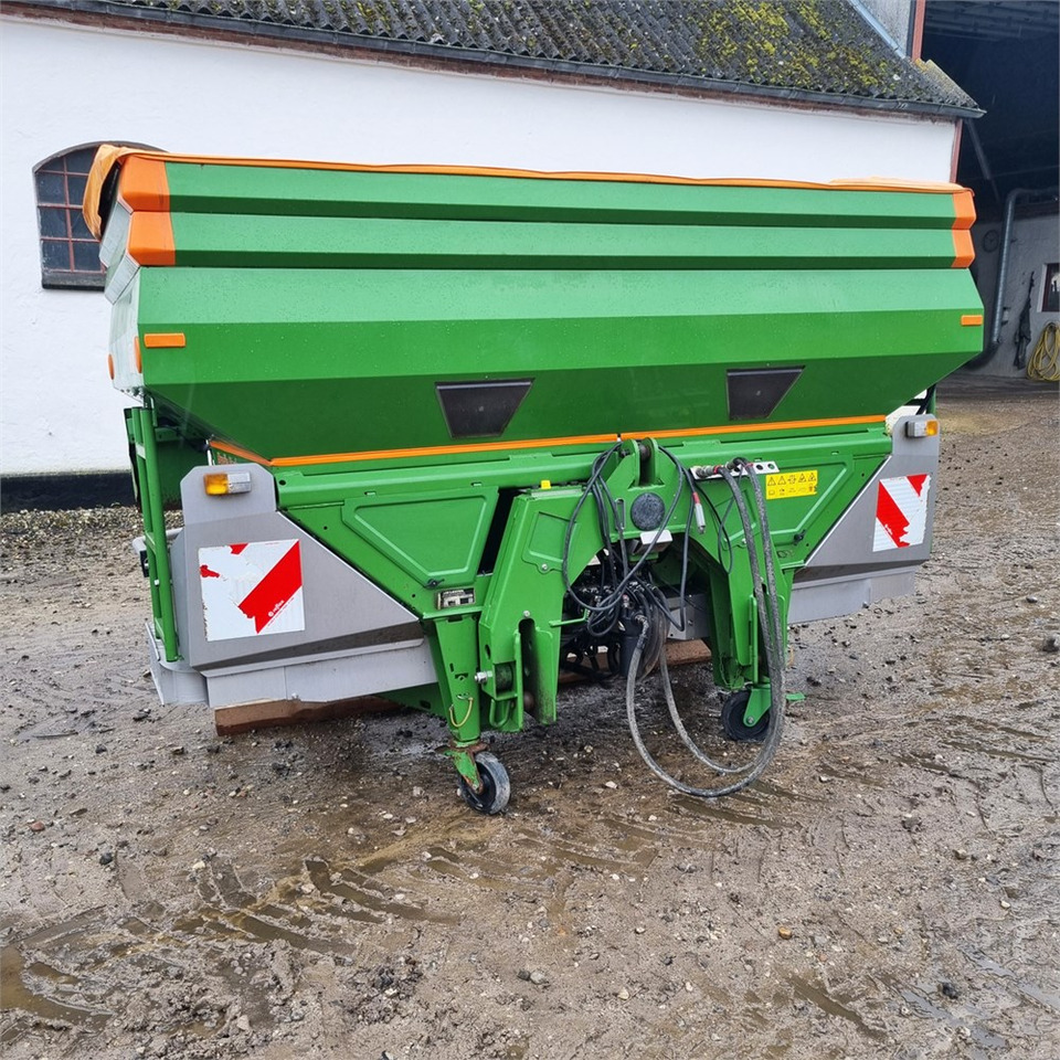 Amazone S 600 ZA-M 3000 ultra - Oprema za gnojenje: slika Amazone S 600 ZA-M 3000 ultra - Oprema za gnojenje Amazone S 600 ZA-M 3000 ultra - Oprema za gnojenje: slika Amazone S 600 ZA-M 3000 ultra - Oprema za gnojenje