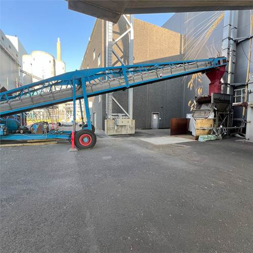 B&W E04820 - Transporter: slika B&W E04820 - Transporter B&W E04820 - Transporter: slika B&W E04820 - Transporter