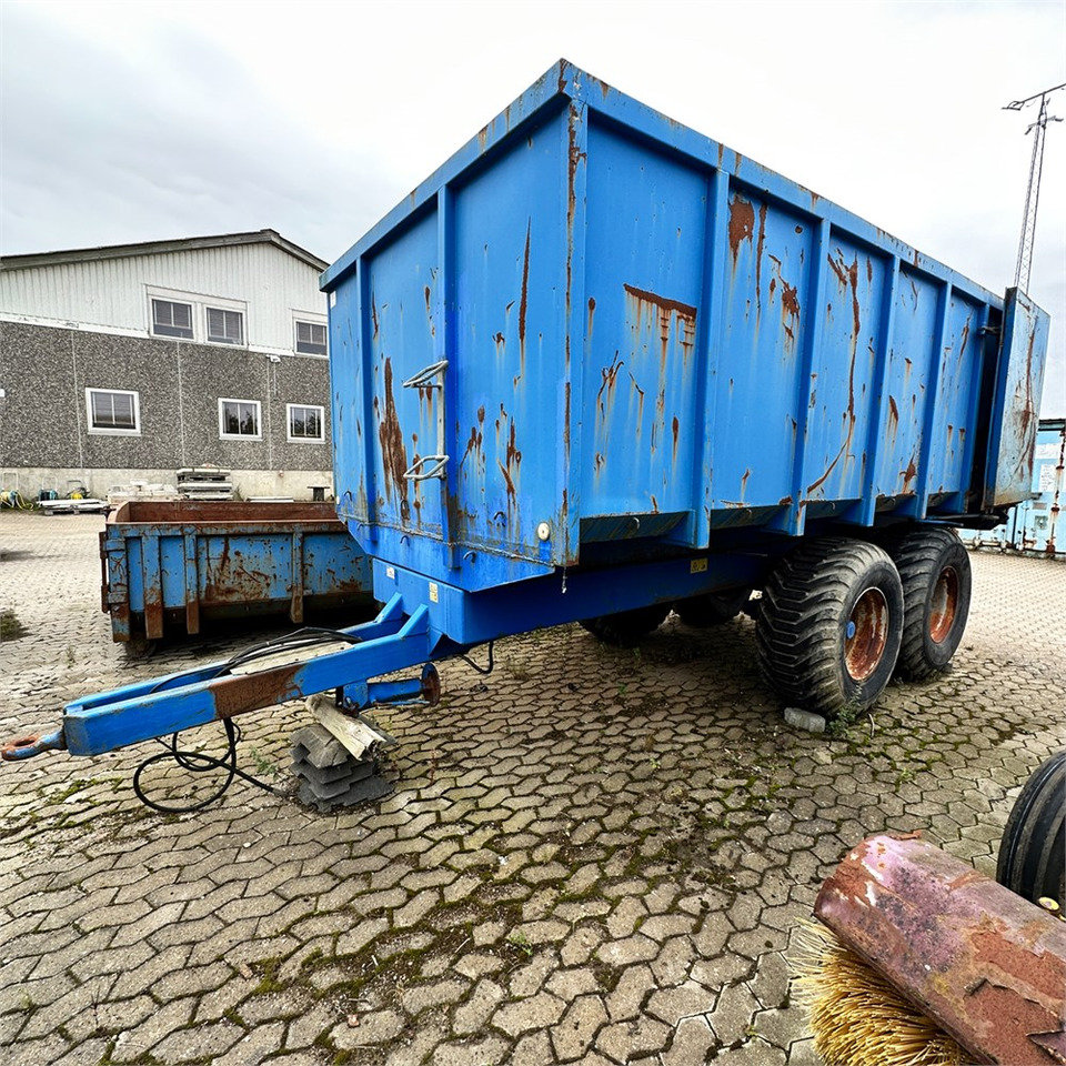 Bala Agri Husqvana vogn TK1512 - Prikolica za poljoprivredna gospodarstva: slika Bala Agri Husqvana vogn TK1512 - Prikolica za poljoprivredna gospodarstva Bala Agri Husqvana vogn TK1512 - Prikolica za poljoprivredna gospodarstva: slika Bala Agri Husqvana vogn TK1512 - Prikolica za poljoprivredna gospodarstva