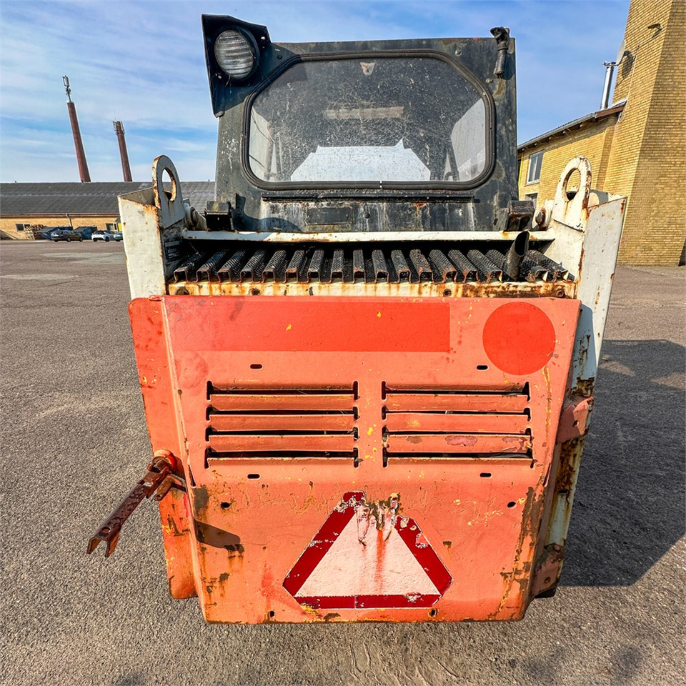 Bobcat 543 - Mini utovarivač: slika Bobcat 543 - Mini utovarivač Bobcat 543 - Mini utovarivač: slika Bobcat 543 - Mini utovarivač