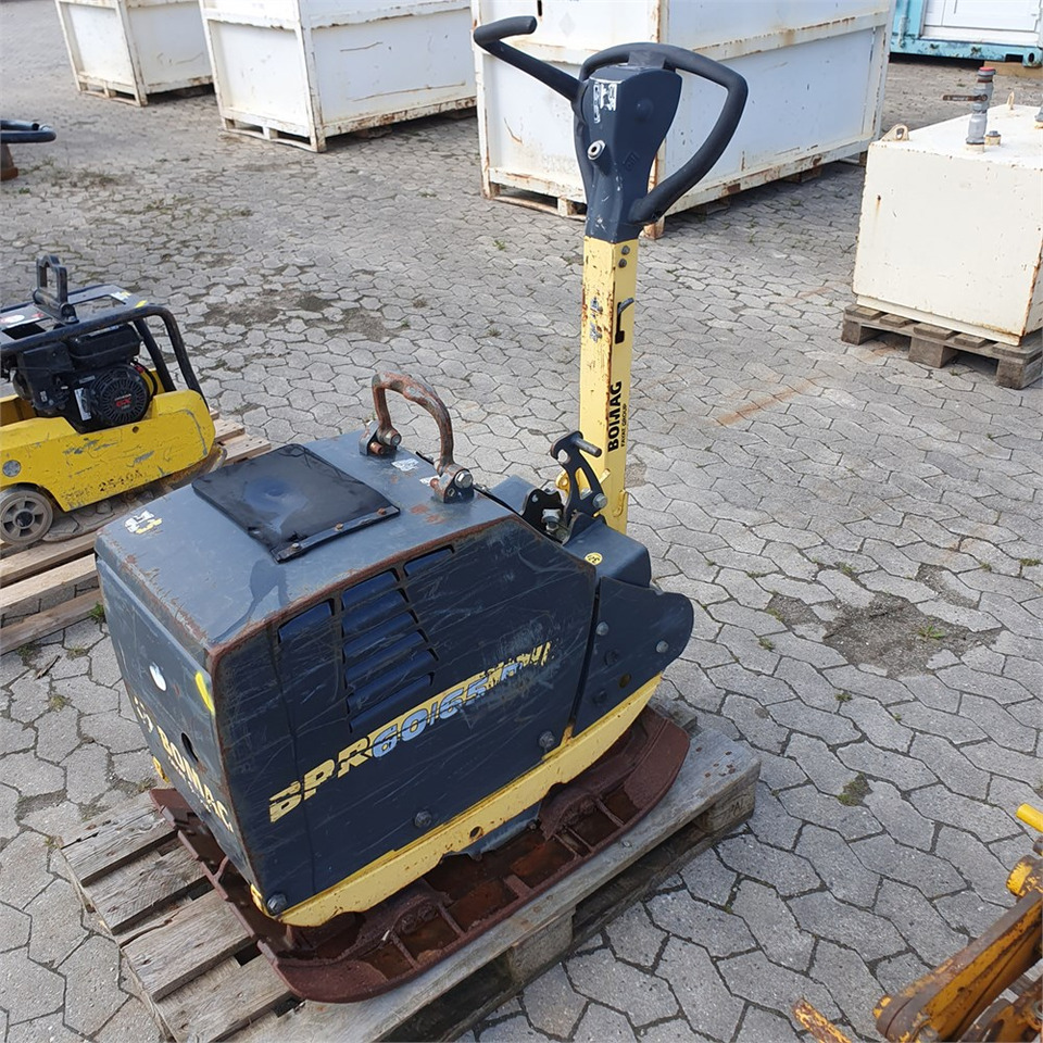 Bomag BRP 60/65 - Vibro ploča: slika Bomag BRP 60/65 - Vibro ploča Bomag BRP 60/65 - Vibro ploča: slika Bomag BRP 60/65 - Vibro ploča