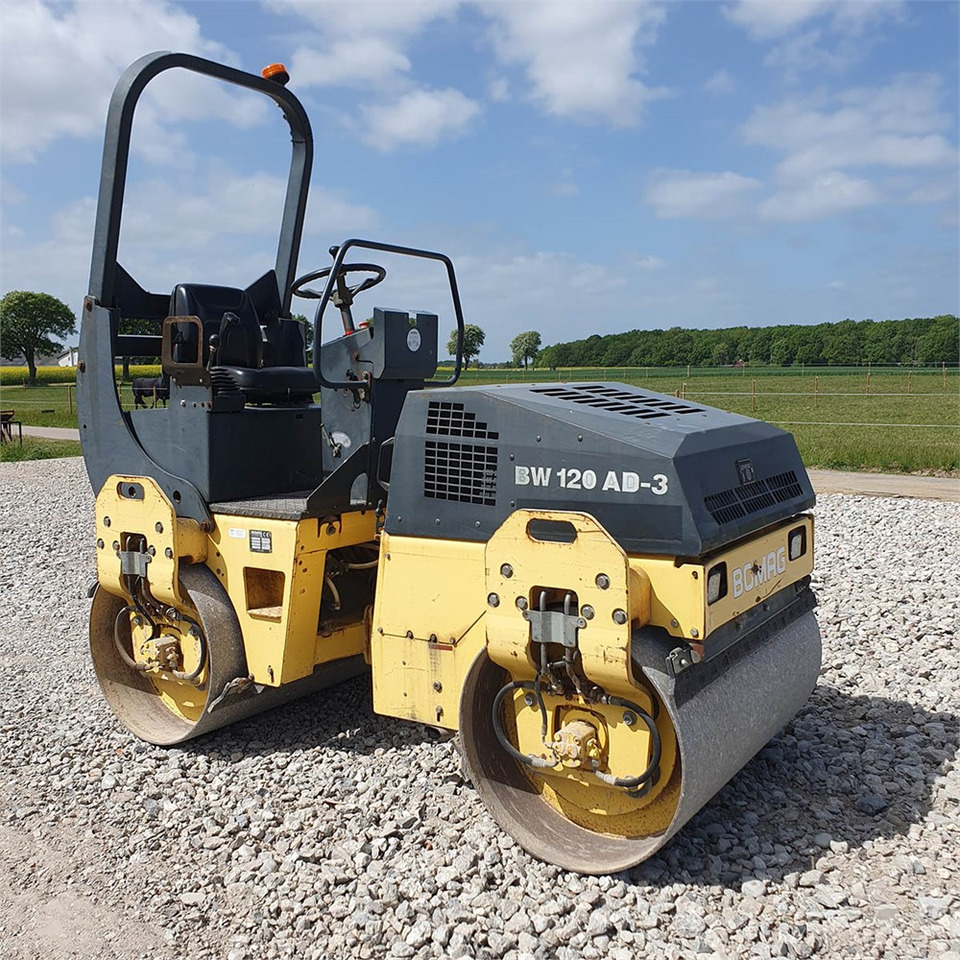 Bomag BW120 AD-3 - Valjak: slika Bomag BW120 AD-3 - Valjak Bomag BW120 AD-3 - Valjak: slika Bomag BW120 AD-3 - Valjak