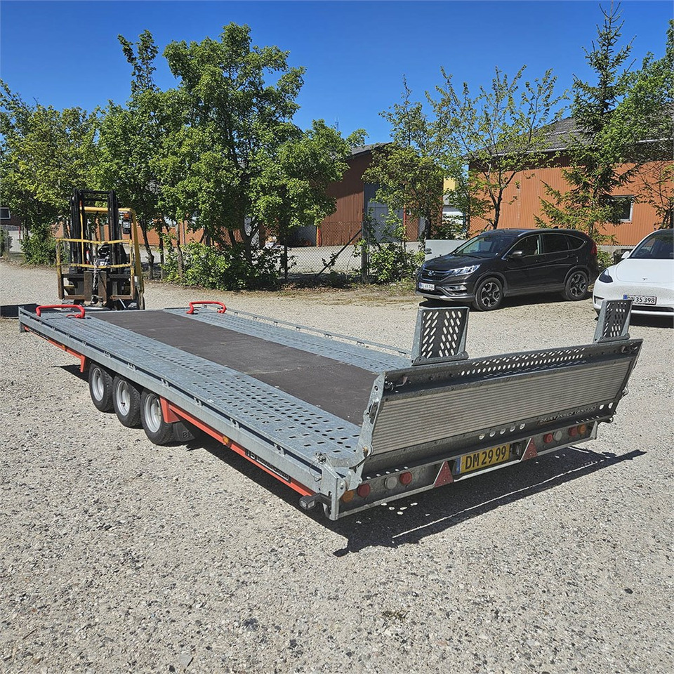 Brian James T6 Transporter - Auto prikolica: slika Brian James T6 Transporter - Auto prikolica Brian James T6 Transporter - Auto prikolica: slika Brian James T6 Transporter - Auto prikolica