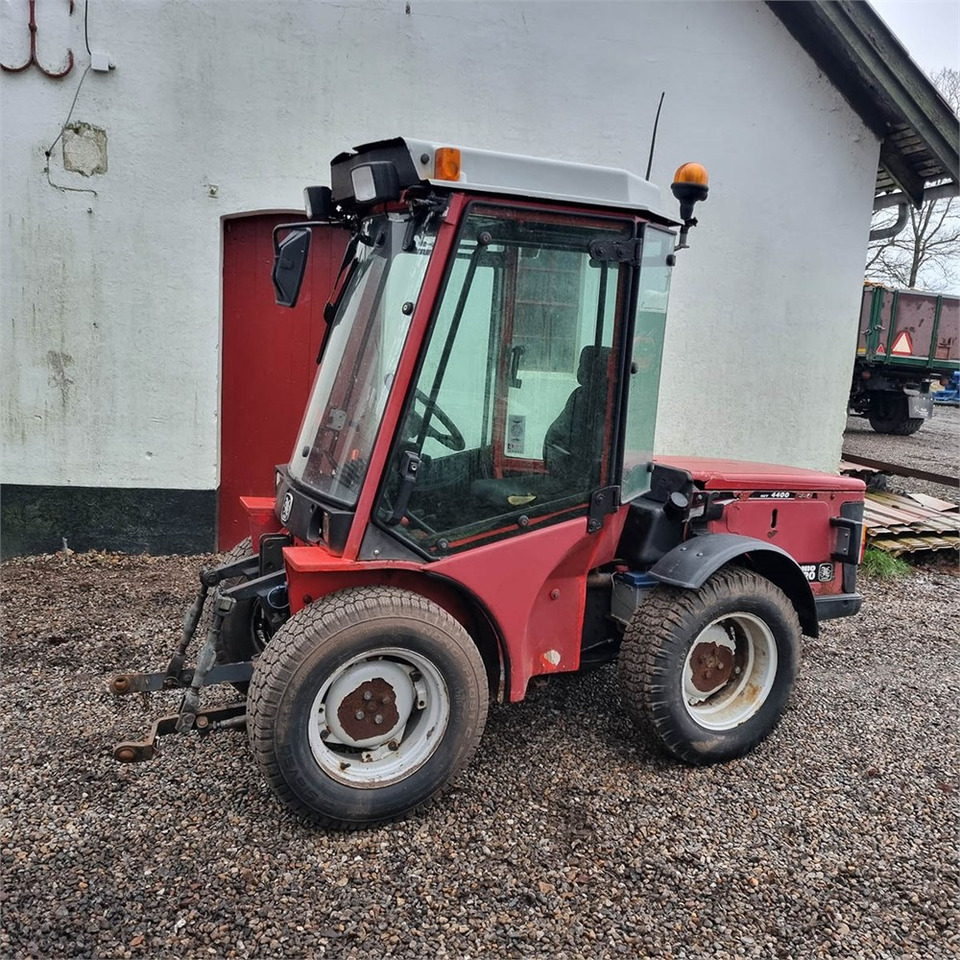 Carraro HST 4400 Superpark - Općinski traktor: slika Carraro HST 4400 Superpark - Općinski traktor Carraro HST 4400 Superpark - Općinski traktor: slika Carraro HST 4400 Superpark - Općinski traktor