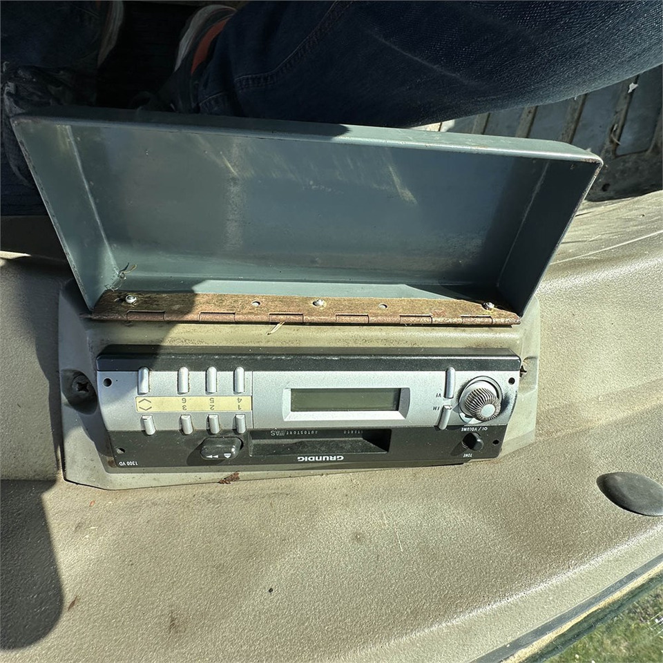 Rovokopač-utovarivač Case 695SM-4PS: slika Rovokopač-utovarivač Case 695SM-4PS Rovokopač-utovarivač Case 695SM-4PS: slika Rovokopač-utovarivač Case 695SM-4PS